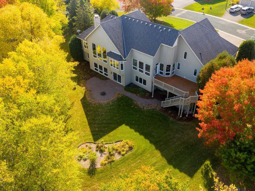 4165 Lakeridge Road Chanhassen, MN 55331 - Photo 4 of 43 Gallery Image 4