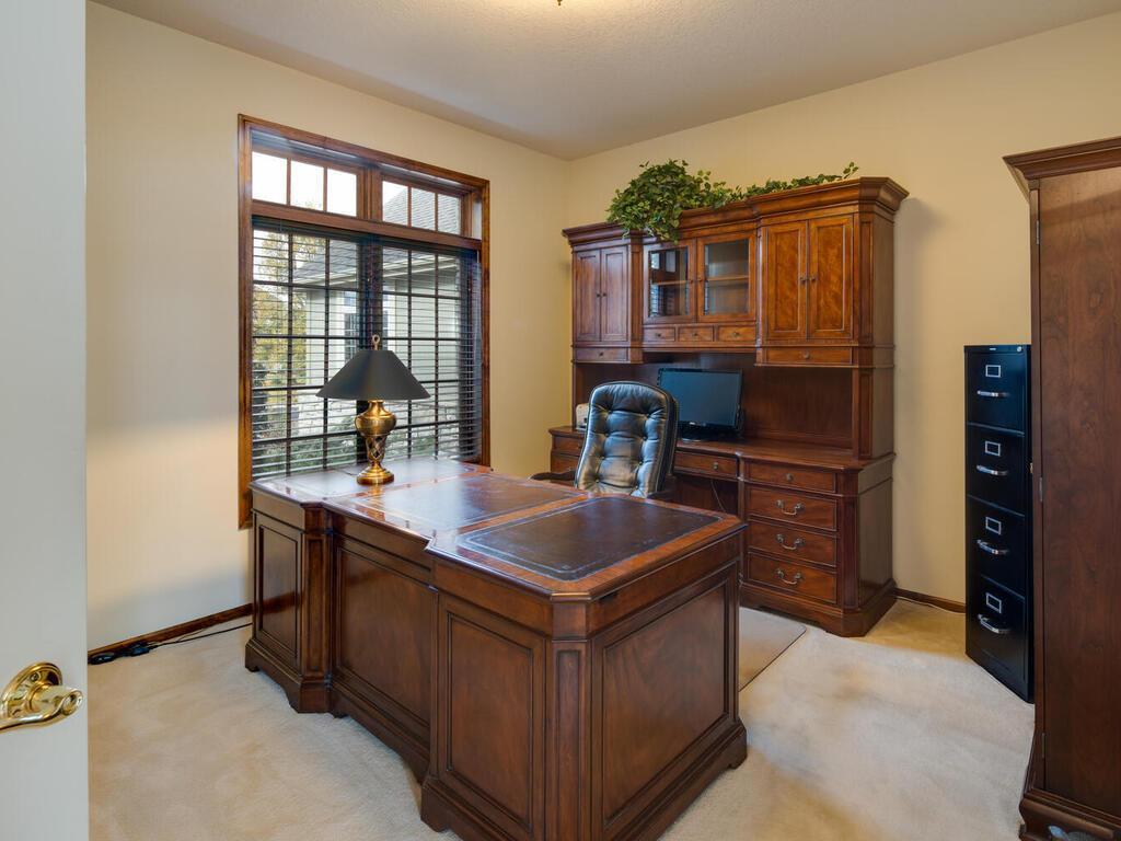 4165 Lakeridge Road Chanhassen, MN 55331 - Photo 8 of 43 Gallery Image 8