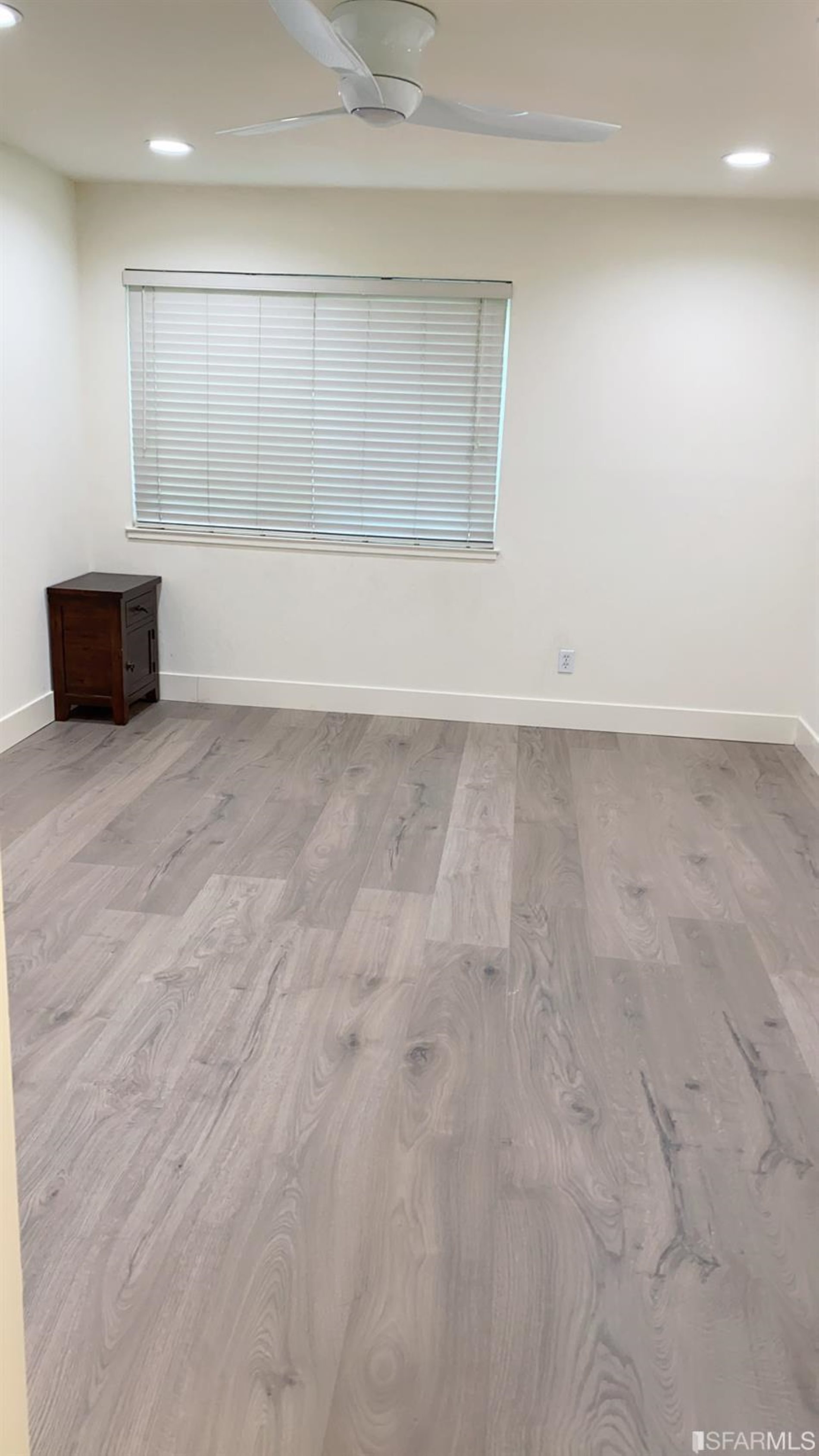 420 Camelback Road Pleasant Hill, CA 94523 - Photo 7 of 32 a view of empty room with wooden floor and sink
