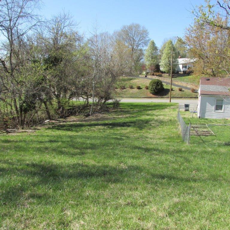 2048 Riverdale Road Southeast Roanoke, VA 24014 - Photo 5 of 5 a view of a park with large trees