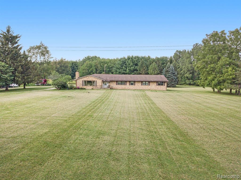 6500 Layton Road Fowlerville, MI 48836 - Photo 33 of 37