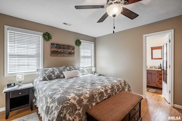 $269,000 | 307 Noah Lane, Carterville, IL 62918