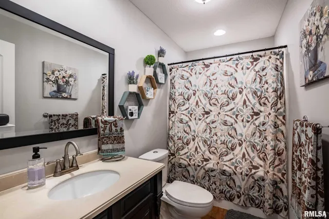 $269,000 | 307 Noah Lane, Carterville, IL 62918