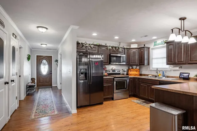 $269,000 | 307 Noah Lane, Carterville, IL 62918