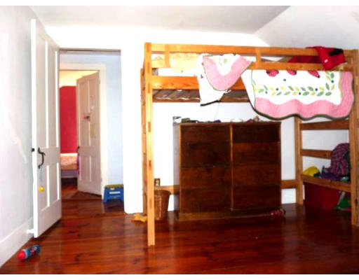 156 Montague Road Amherst, MA 01002 - Photo 13 of 14