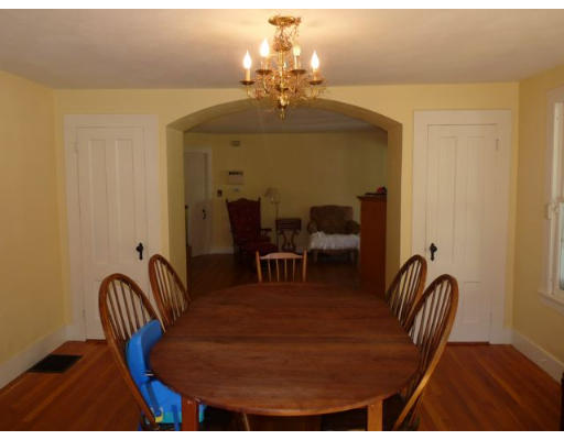 156 Montague Road Amherst, MA 01002 - Photo 10 of 14