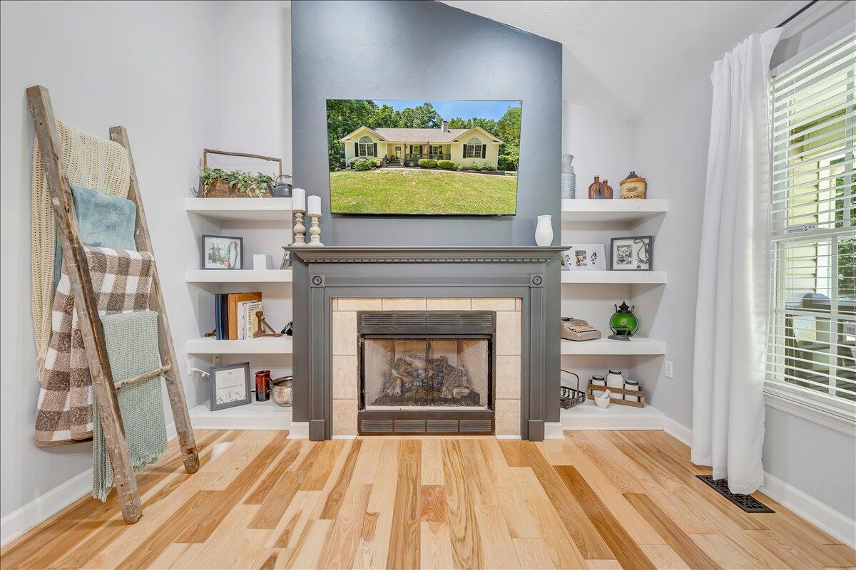 375 Silver Shadow Road Hardy, VA 24101 - Photo 9 of 47 12-MIB09360