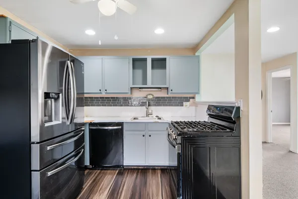 $250,000 | 119 Brewster Court, Unit A, Bloomingdale, IL 60108