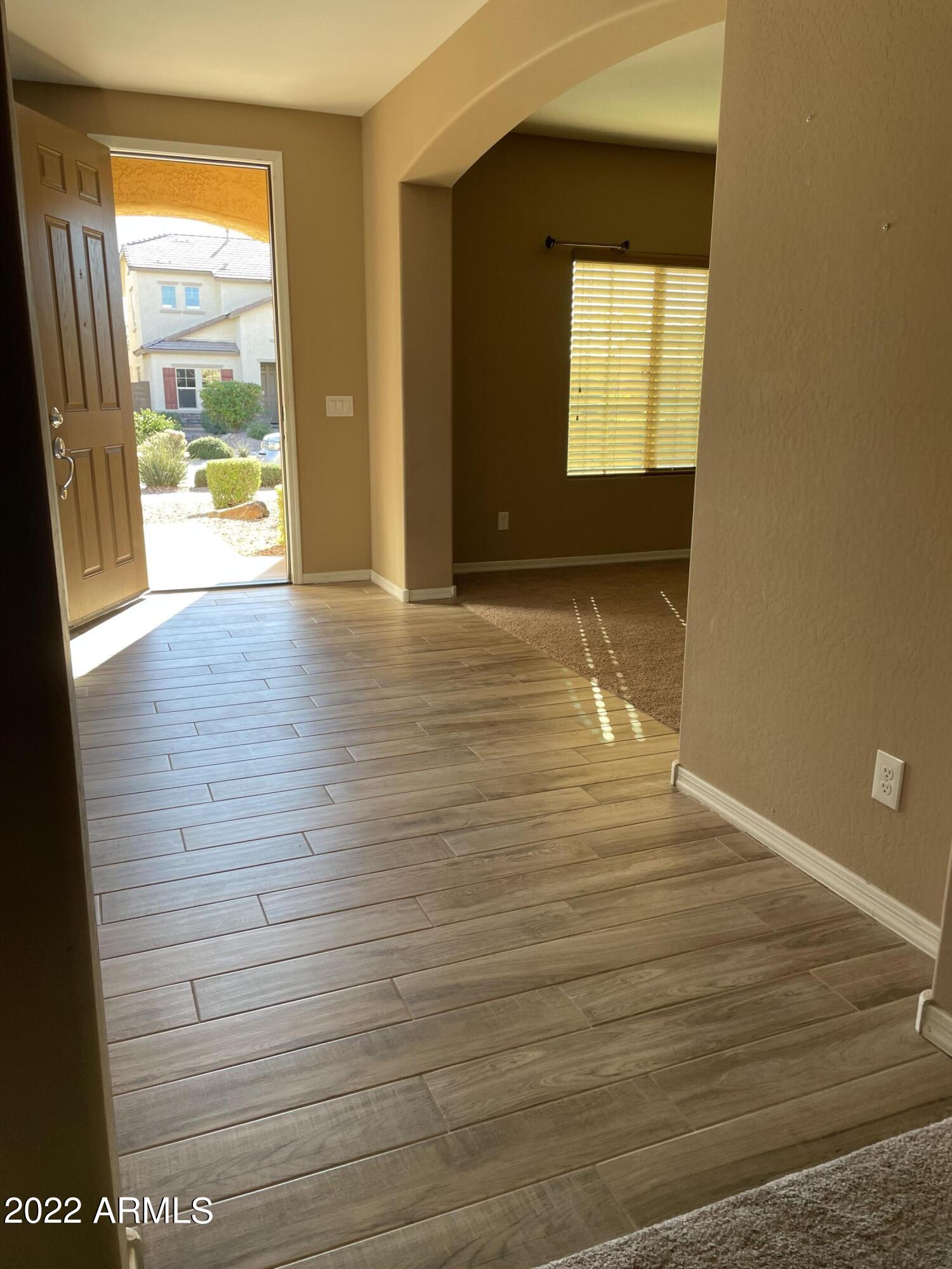 2616 West Rabjohn Road Phoenix, AZ 85085 - Photo 3 of 21 5922C47F-5061-42ED-80AA-DC2AED5B907C