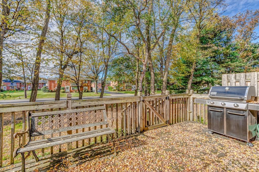 23 Sycamore Road Middlesex, NJ 08846 - Photo 21 of 23 Gallery Image 21