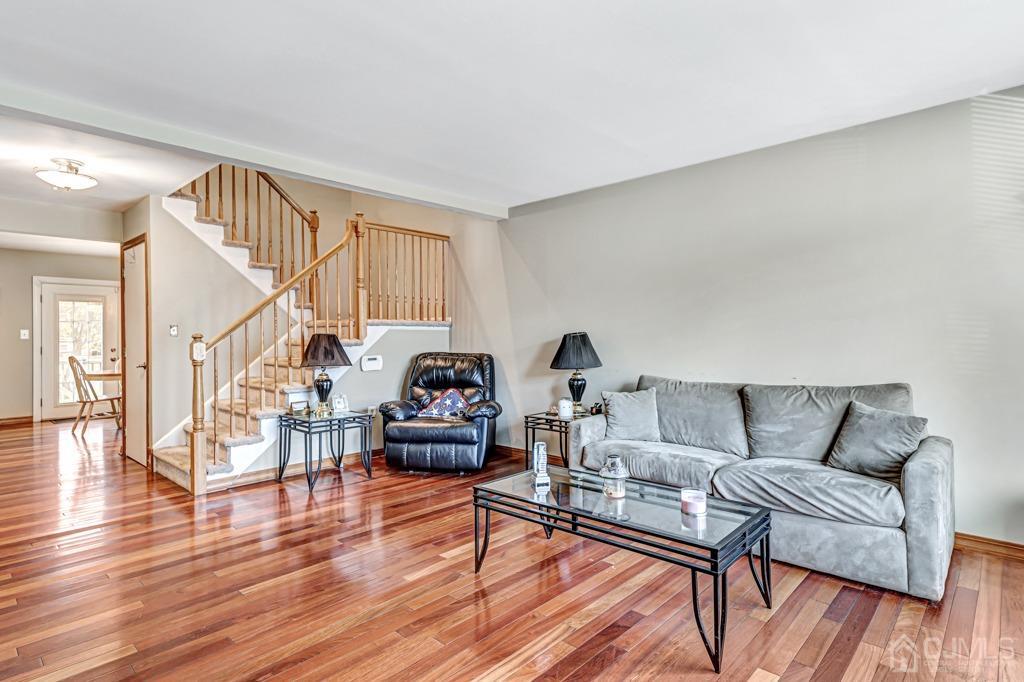23 Sycamore Road Middlesex, NJ 08846 - Photo 3 of 23 Gallery Image 3