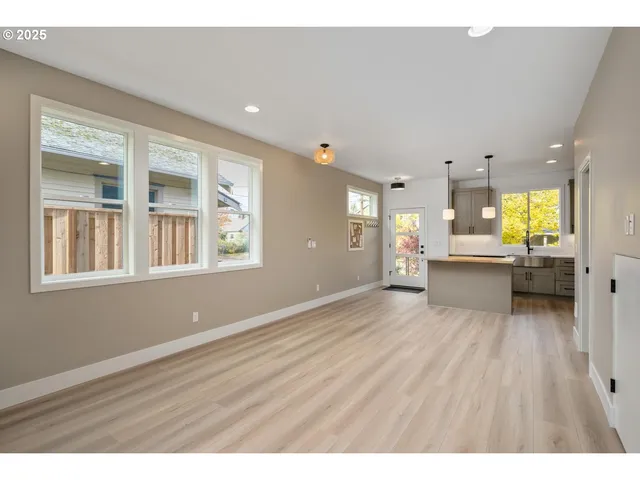 $469,900 | 2622 North Kilpatrick Street, Portland, OR 97217