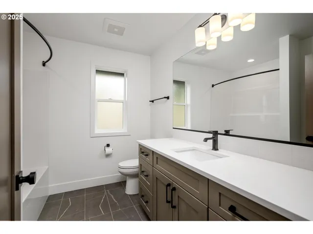 $469,900 | 2622 North Kilpatrick Street, Portland, OR 97217