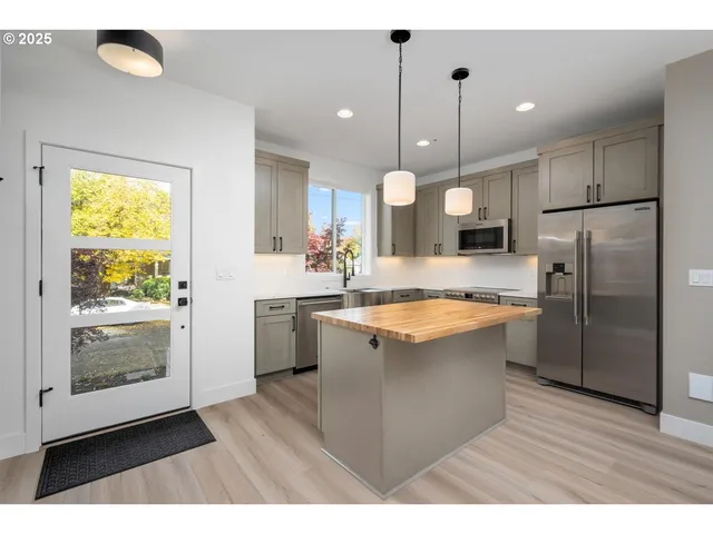 $469,900 | 2622 North Kilpatrick Street, Portland, OR 97217