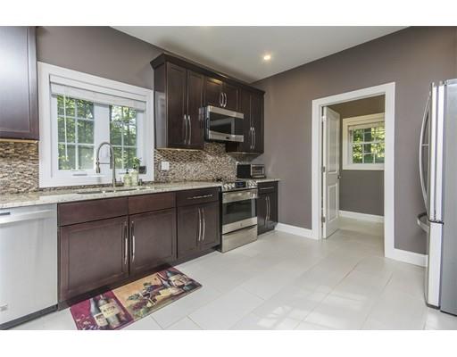 261 Amostown Road West Springfield, MA 01089 - Photo 13 of 33