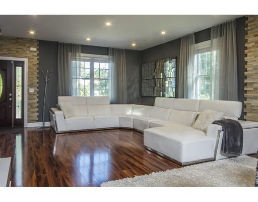 261 Amostown Road West Springfield, MA 01089 - Photo 7 of 33