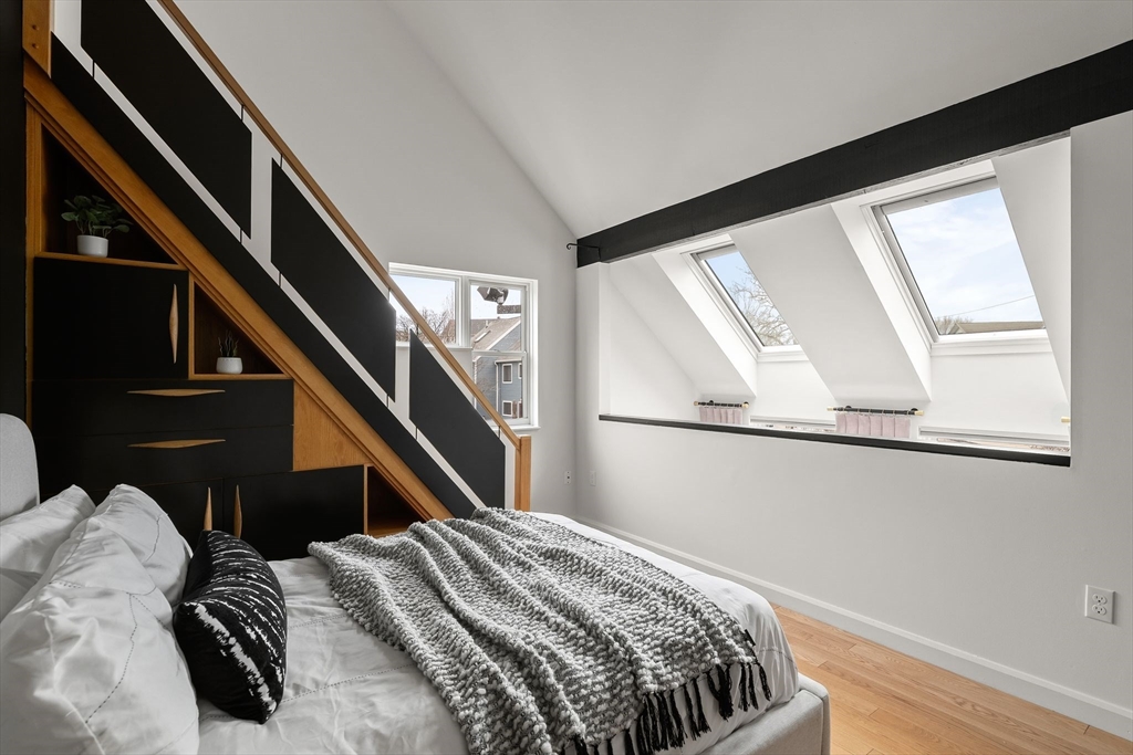 115 Governor Winthrop Road, Unit 115 Somerville, MA 02145 - Photo 18 of 30