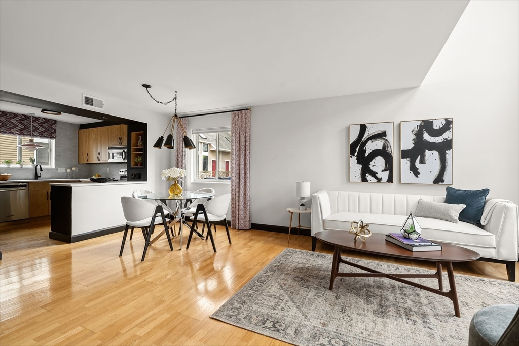 115 Governor Winthrop Road, Unit 115 Somerville, MA 02145 - Photo 4 of 30