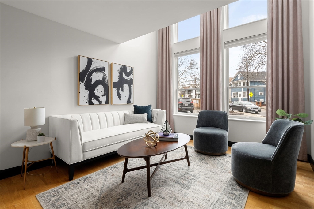 115 Governor Winthrop Road, Unit 115 Somerville, MA 02145 - Photo 5 of 30