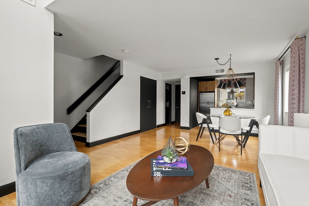 115 Governor Winthrop Road, Unit 115 Somerville, MA 02145 - Photo 6 of 30