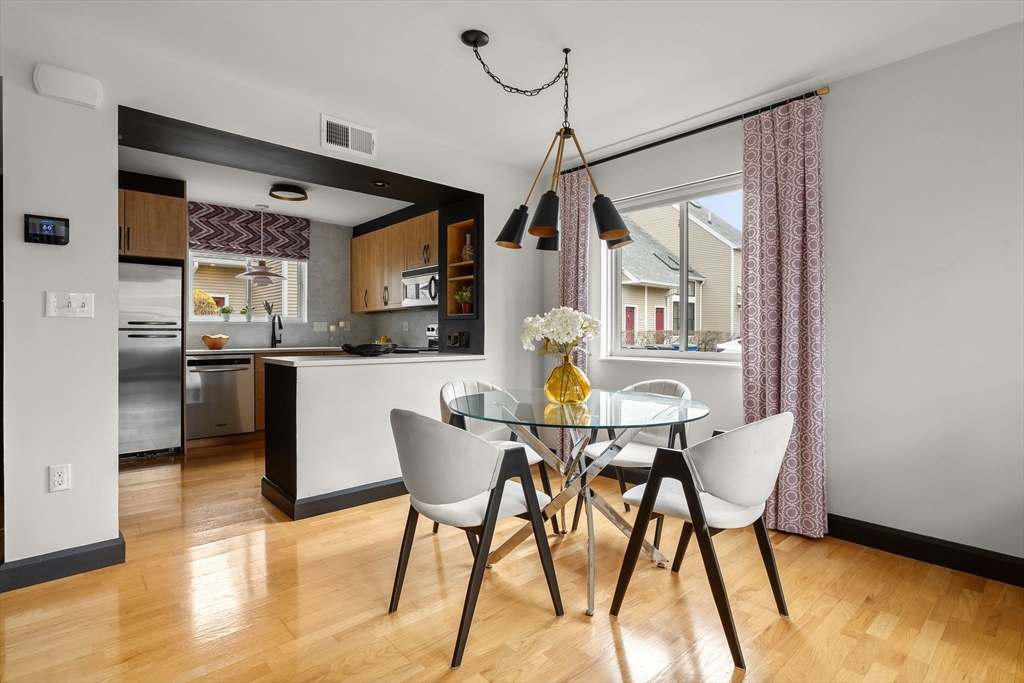 115 Governor Winthrop Road, Unit 115 Somerville, MA 02145 - Photo 8 of 30