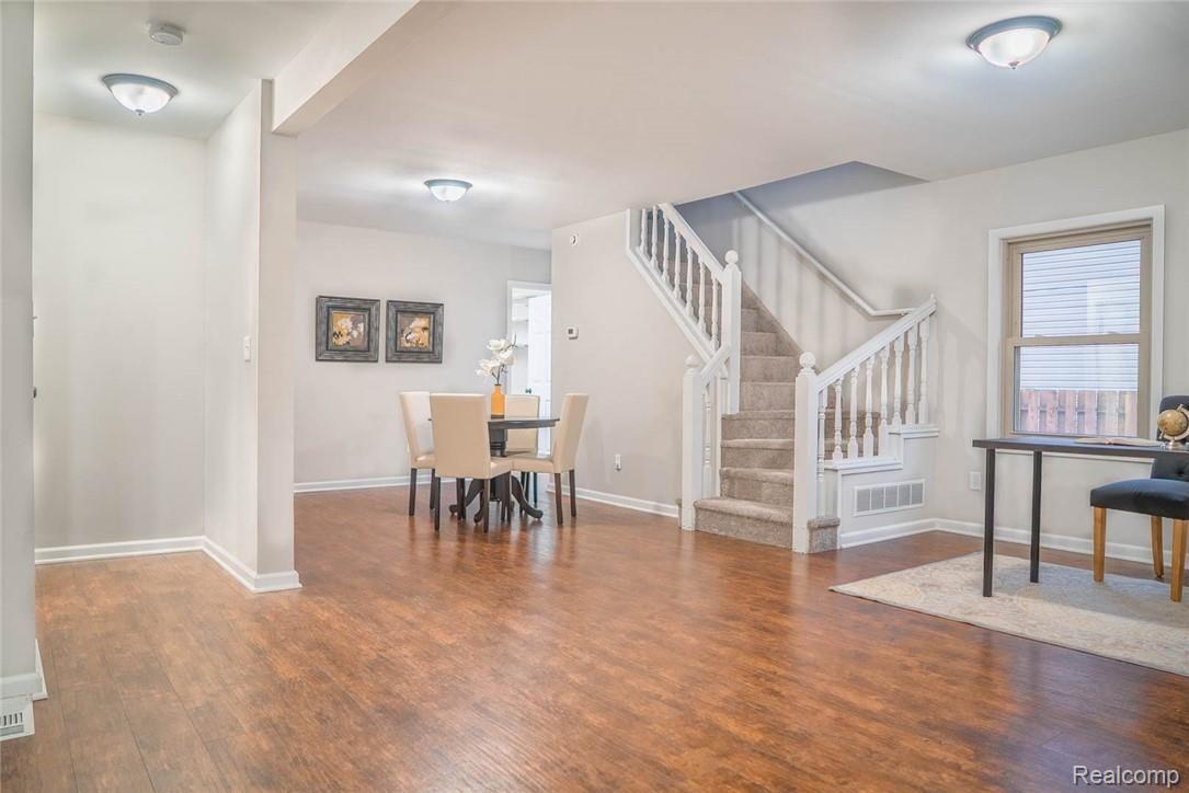 2814 Wakefield Road Berkley, MI 48072 - Photo 3 of 21 Dining Area.jpg