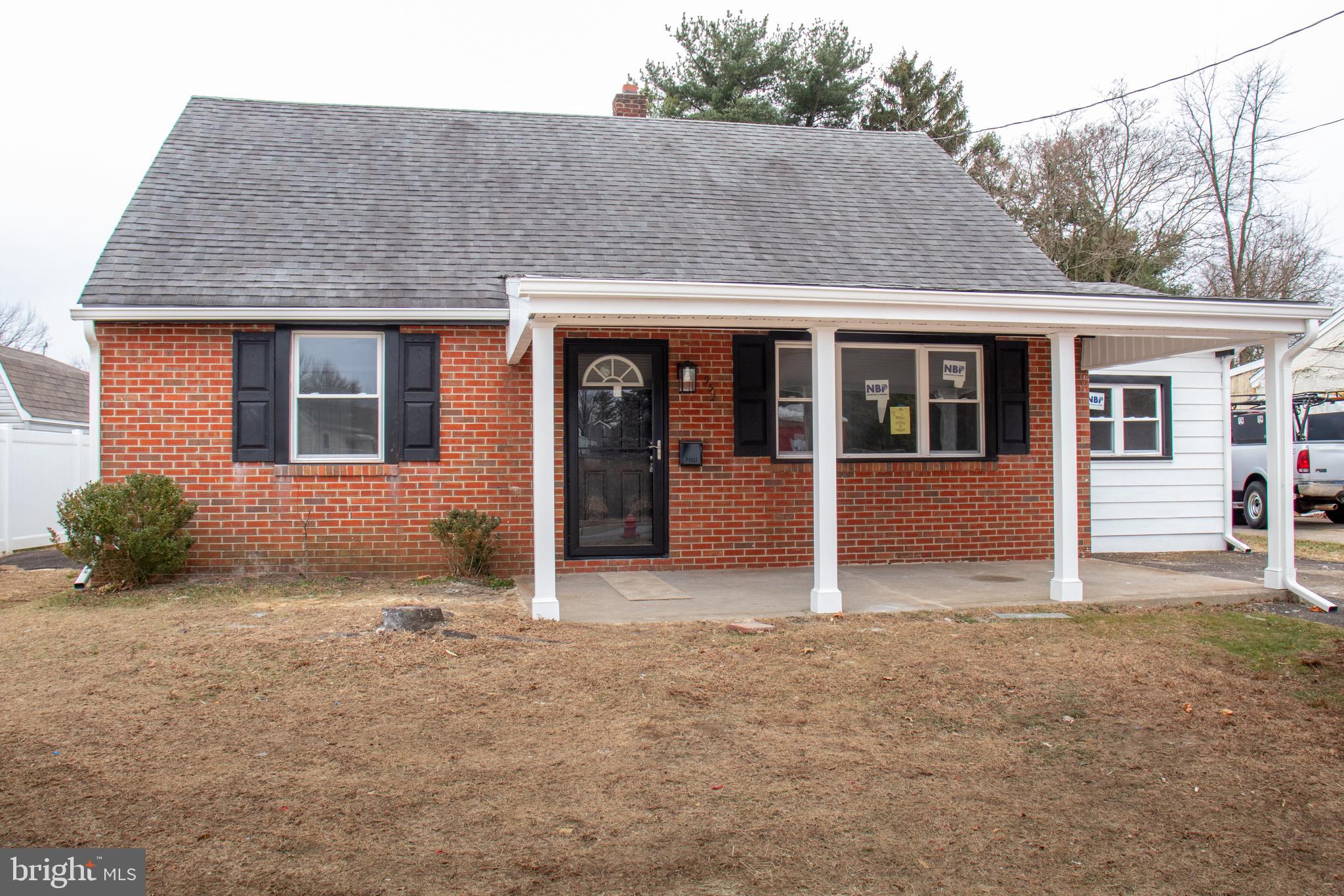 952 Columbus Road Burlington, NJ 08016 - Photo 1 of 36 Brick Front Exterior