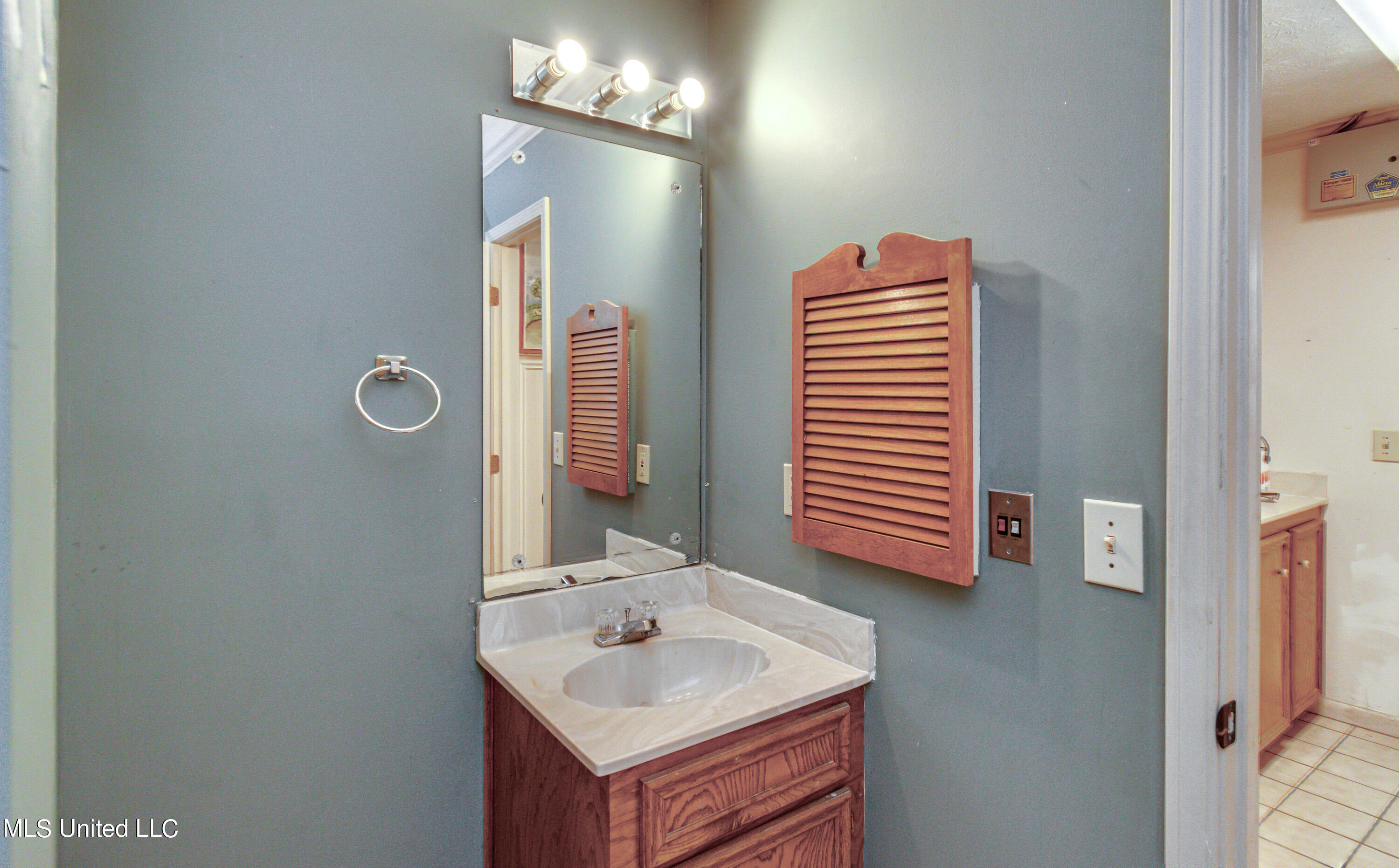 1225 East Flowers Road Terry, MS 39170 - Photo 41 of 45 1225 E Flowers Road-2