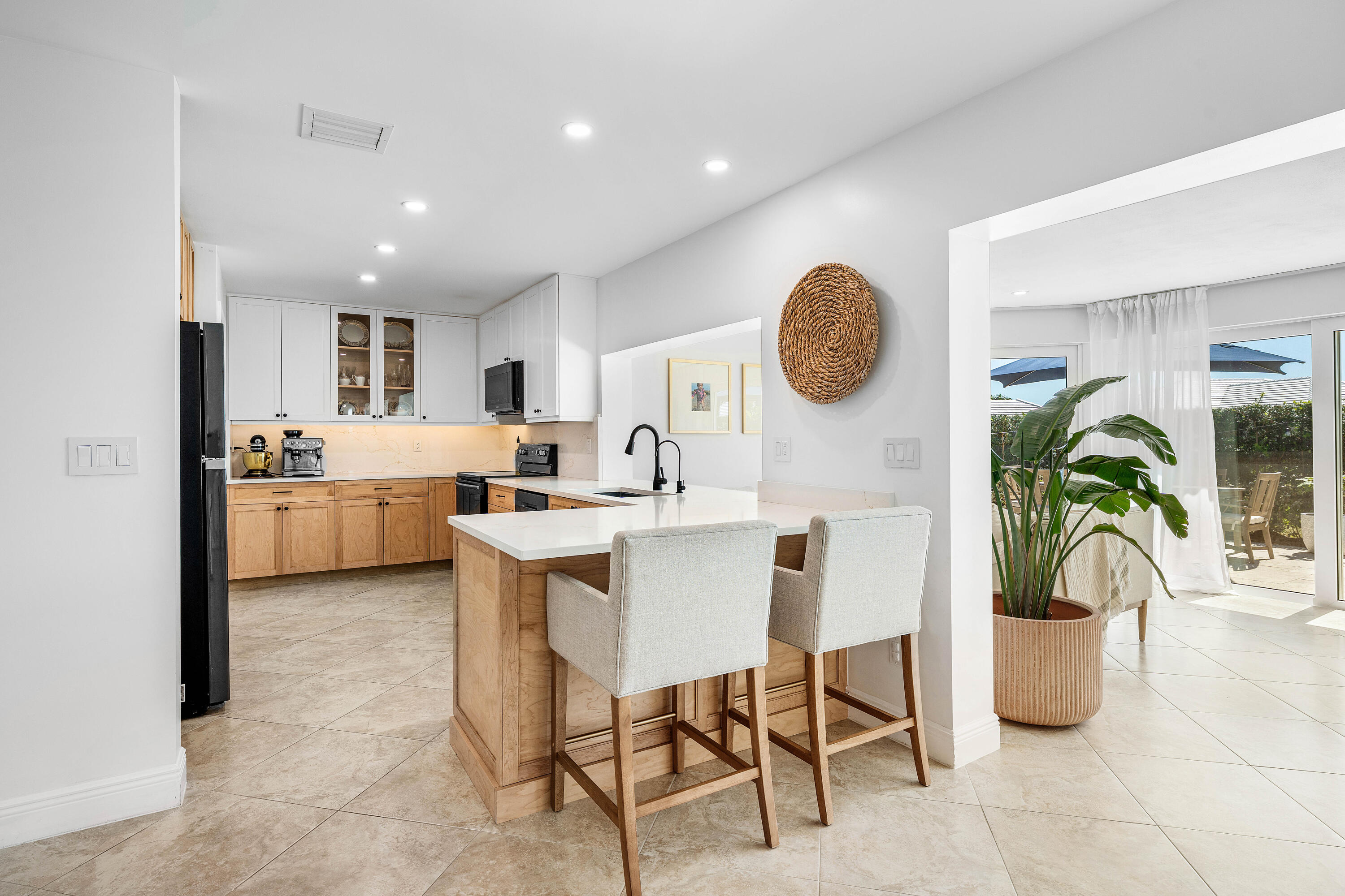 351 Colony Key Circle Atlantis, FL 33462 - Photo 19 of 71 009-351ColonyKeyCircle-Atlantis-FL-33462