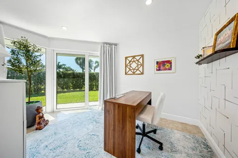 $689,900 | 351 Colony Key Circle, Atlantis, FL 33462