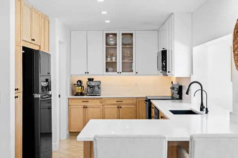 $689,900 | 351 Colony Key Circle, Atlantis, FL 33462