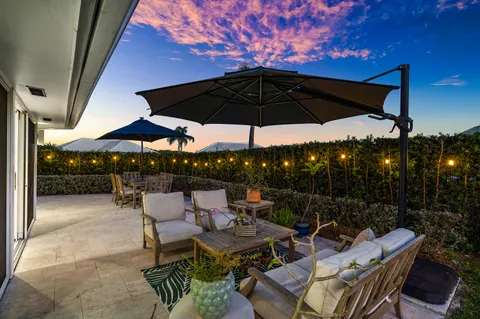 $689,900 | 351 Colony Key Circle, Atlantis, FL 33462