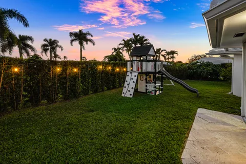 $689,900 | 351 Colony Key Circle, Atlantis, FL 33462