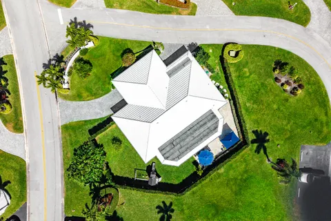 $689,900 | 351 Colony Key Circle, Atlantis, FL 33462