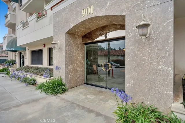 $699,000 | 901 Deep Valley Drive, Unit 104, Rolling Hills Estates, CA 90274