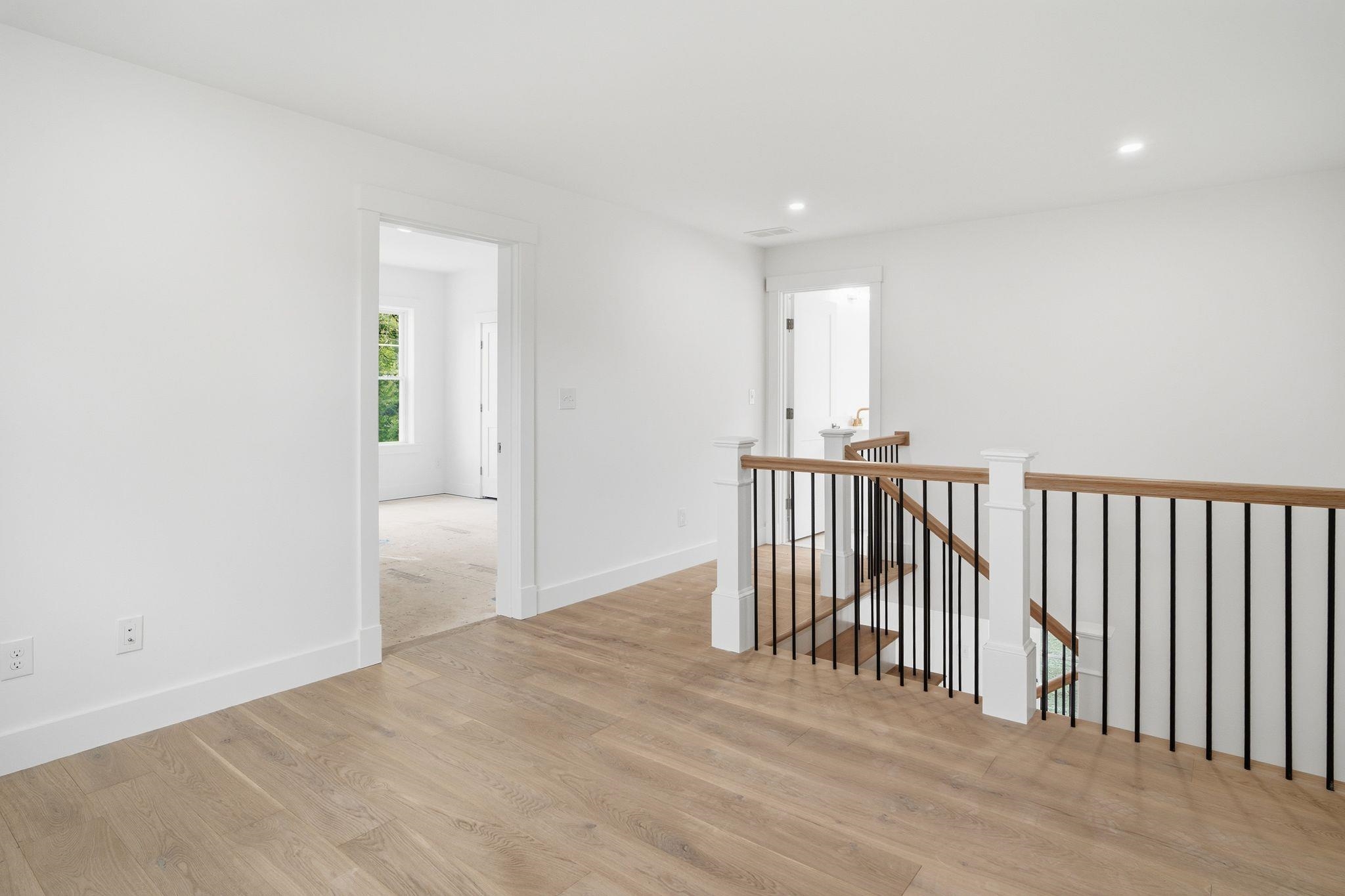 68 Farmington Road Nashua, NH 03060 - Photo 22 of 45