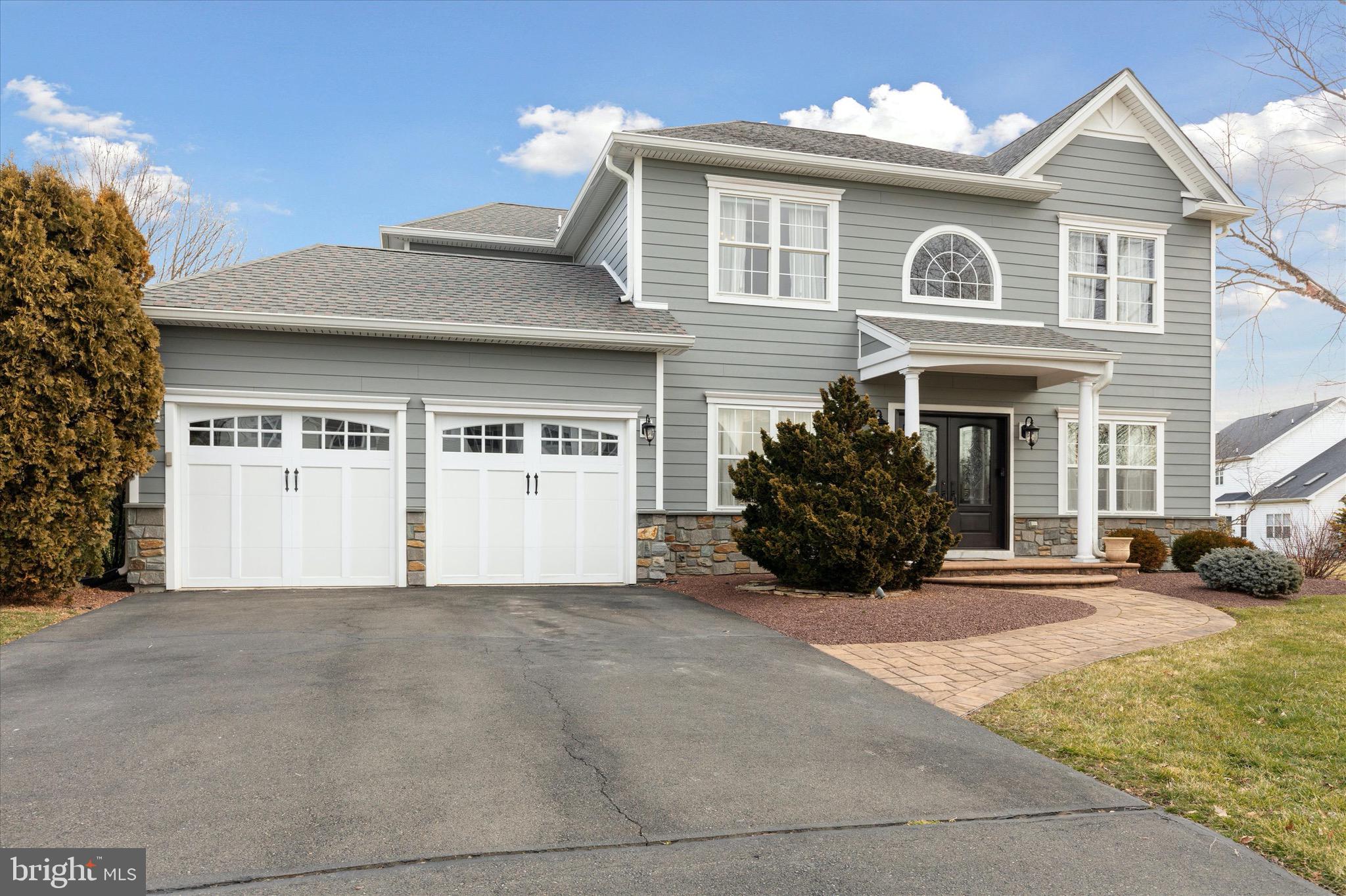 3205 Riding Court Chalfont, PA 18914 - Photo 2 of 27 Gallery Image 2