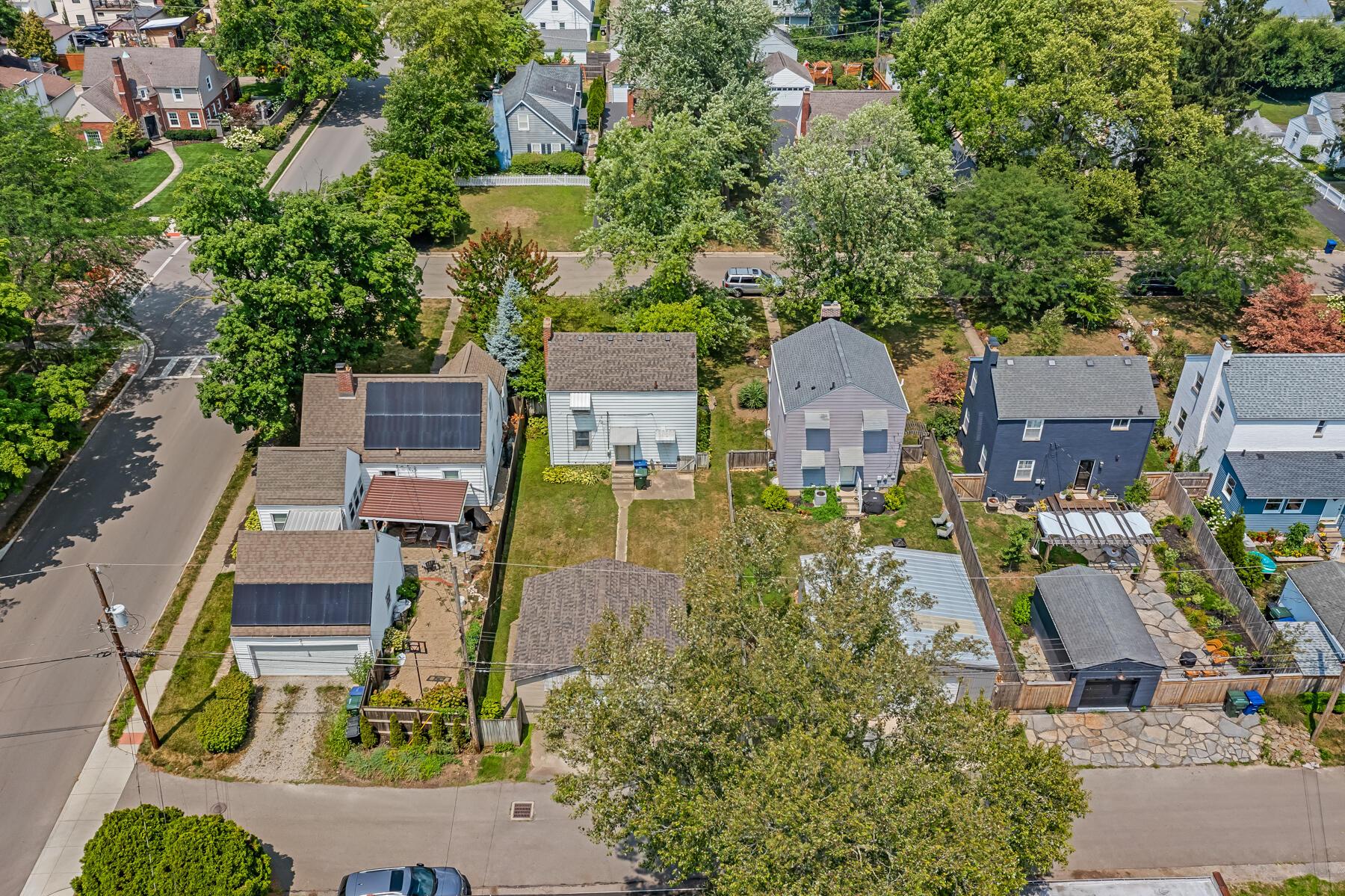 2803 Bryden Road Columbus, OH 43209 - Photo 31 of 33 BACK YARD FROM ABOVE