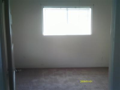 1119 L Street Reedley, CA 93654 - Photo 4 of 10
