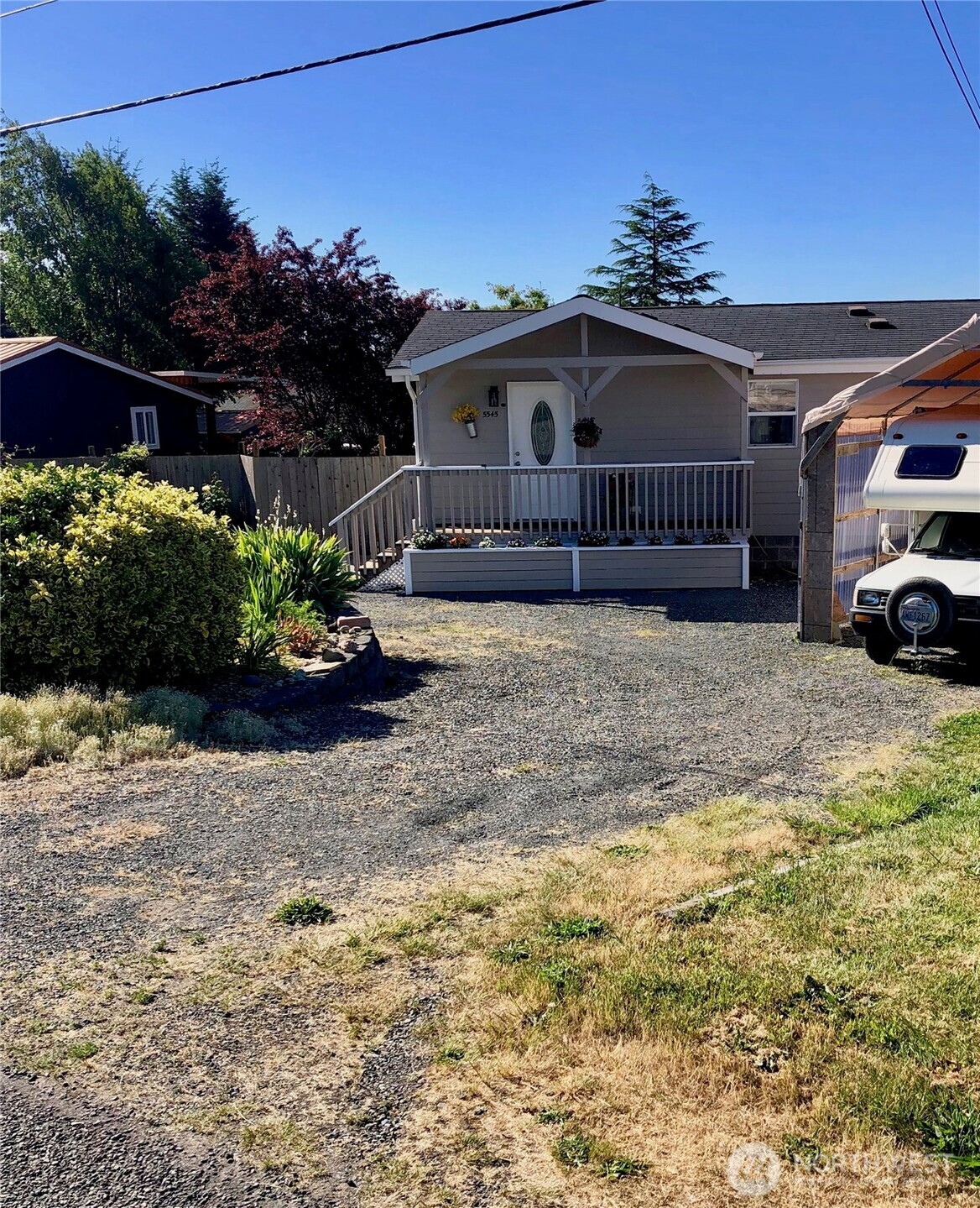 5545 Hillvue Road Blaine, WA 98230 - Photo 2 of 30
