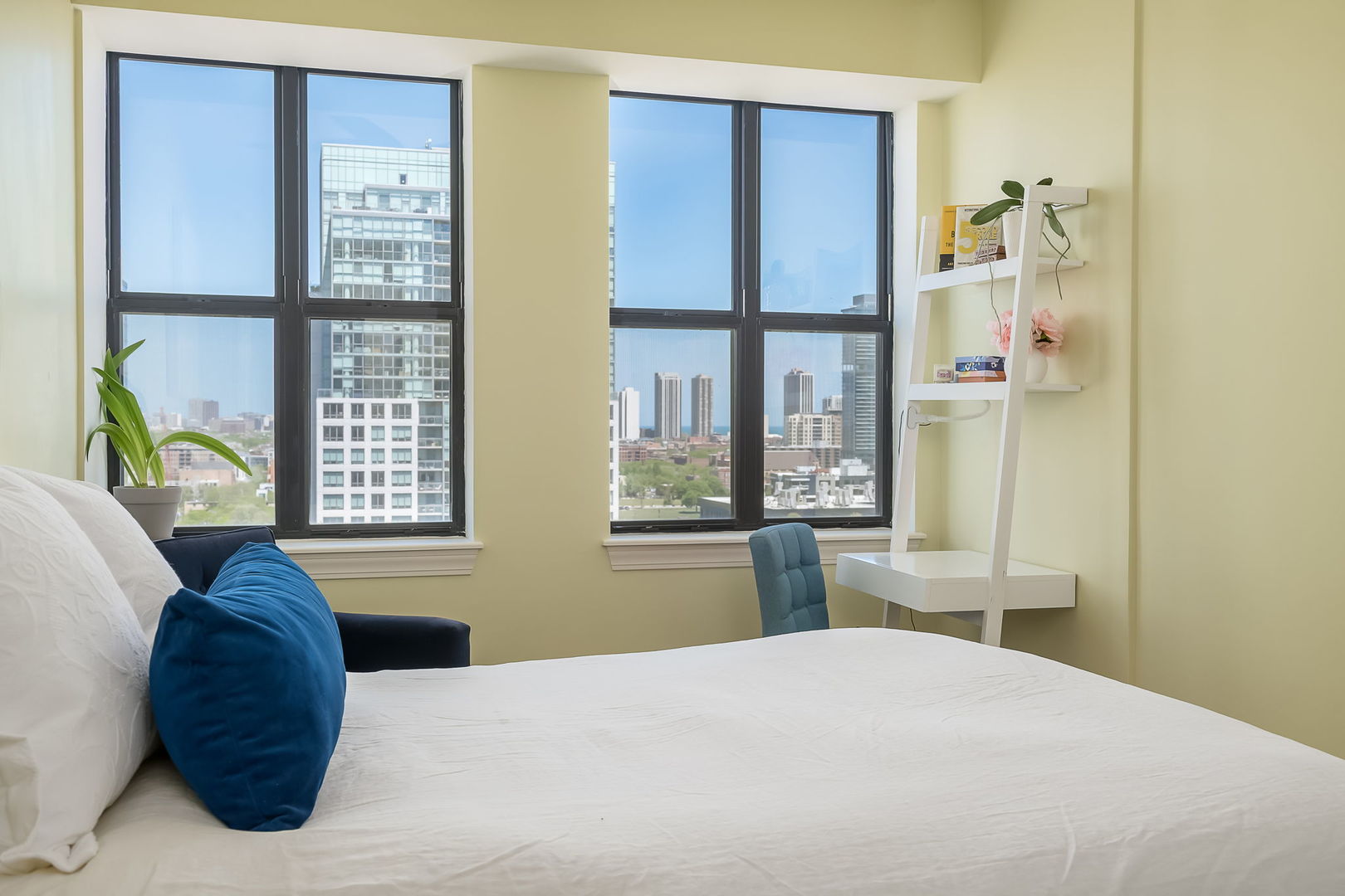 451 West Huron Street, Unit 1502 Chicago, IL 60654 - Photo 15 of 24