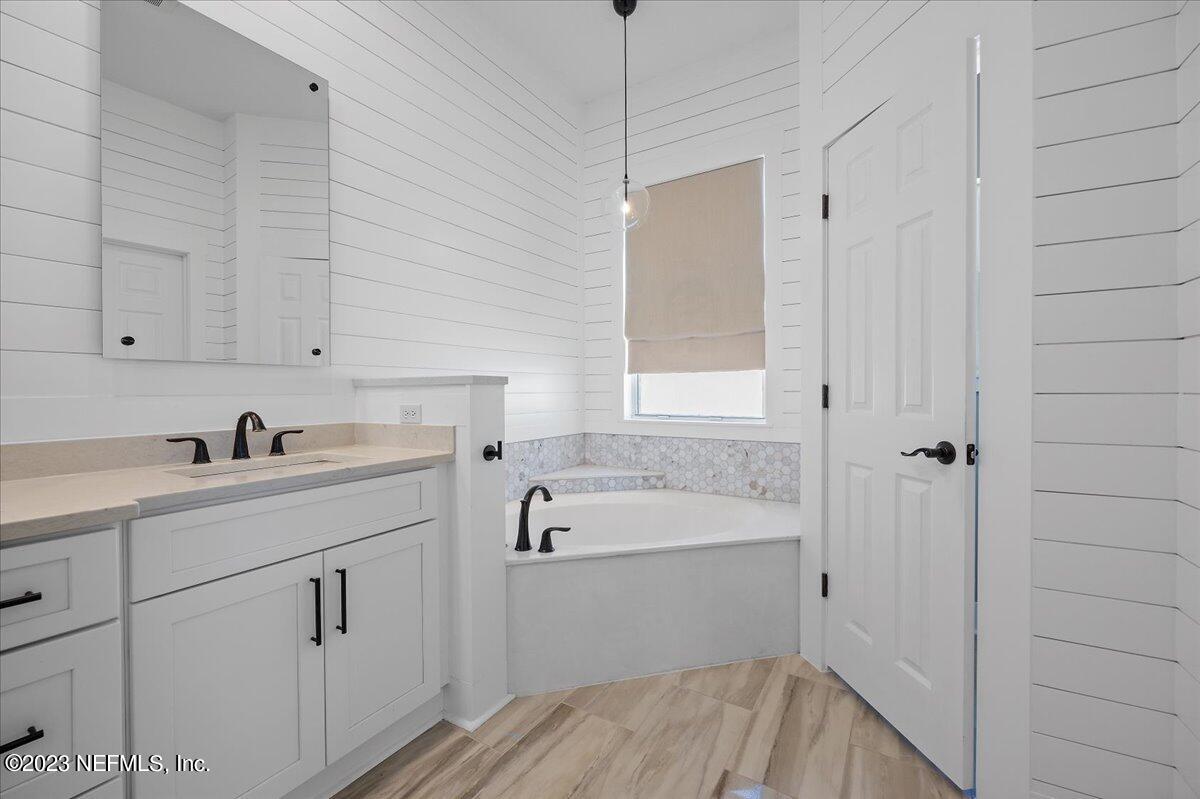 4591 Reed Bark Lane Jacksonville, FL 32246 - Photo 13 of 27 15-Primary Bathroom