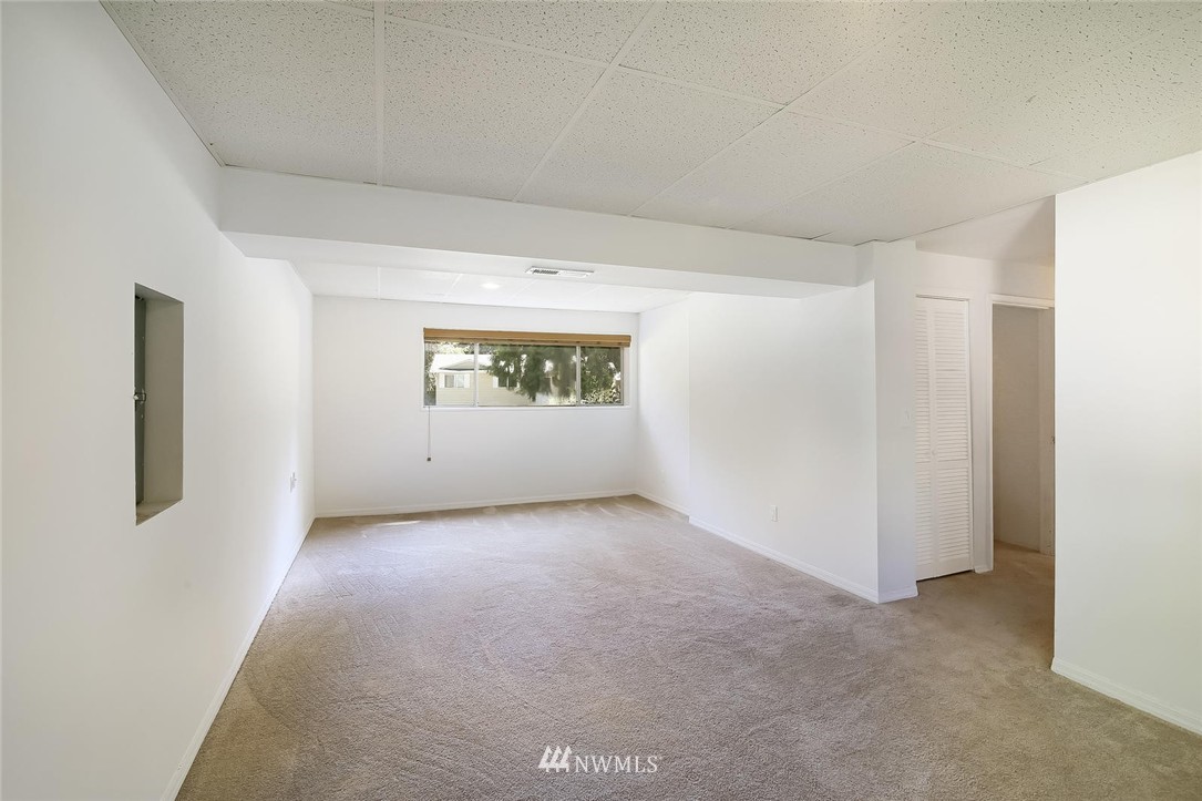 19910 34th Drive Southeast Bothell, WA 98012 - Photo 11 of 18