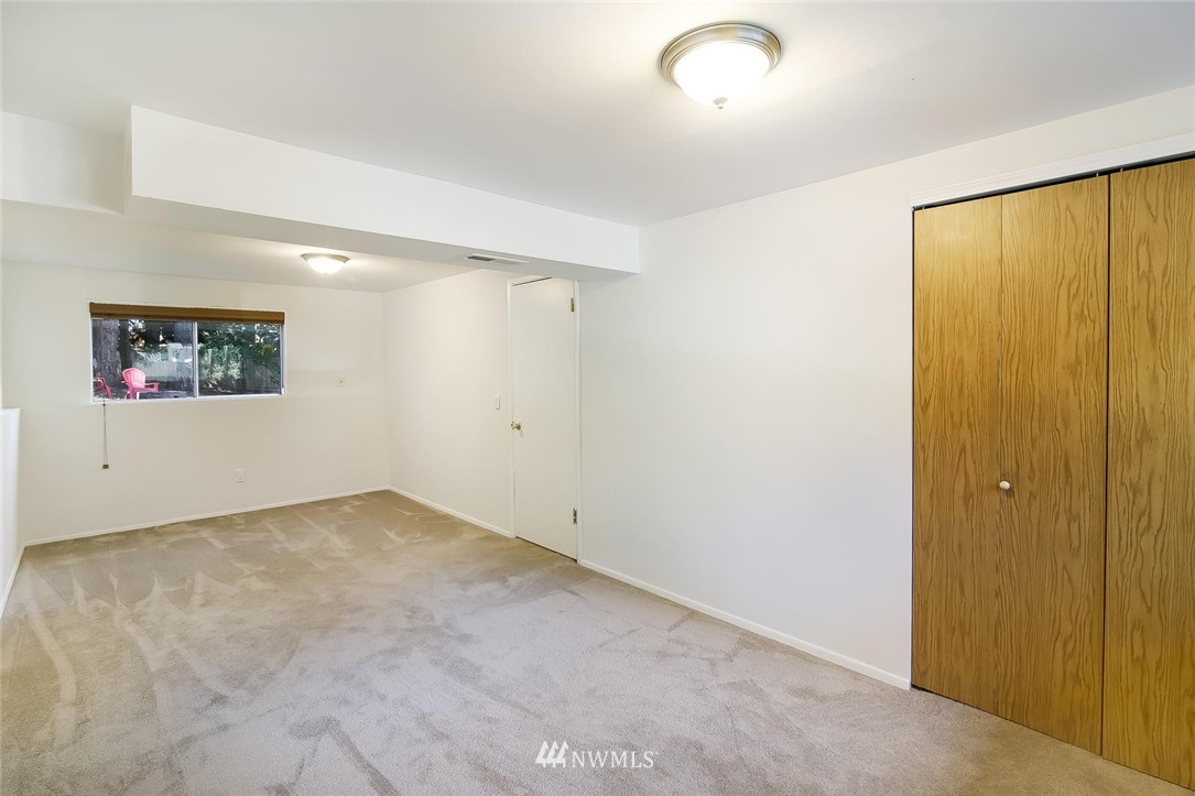 19910 34th Drive Southeast Bothell, WA 98012 - Photo 14 of 18