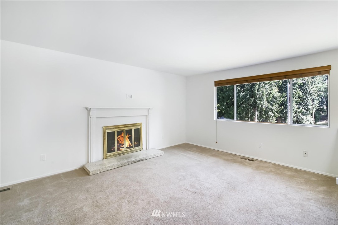 19910 34th Drive Southeast Bothell, WA 98012 - Photo 3 of 18