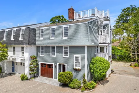 $1,550,000 | 7 Fort Beach Way, Marblehead, MA 01945