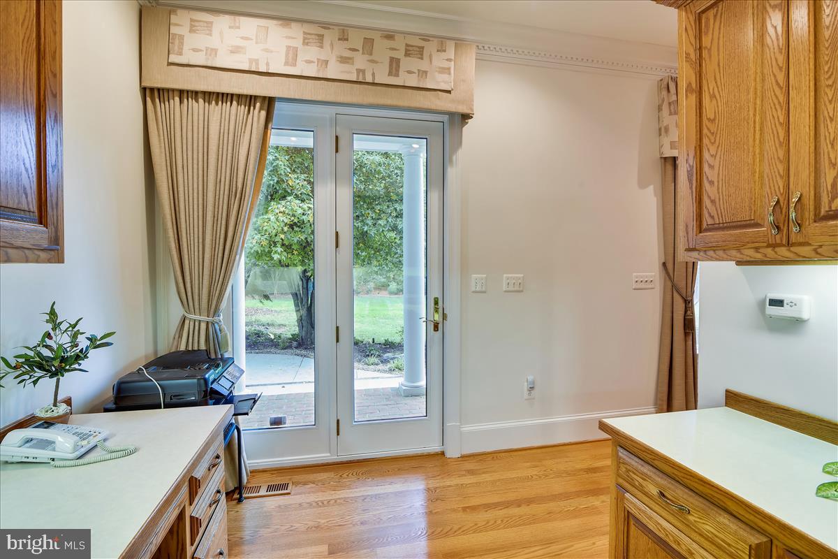 40887 Robin Circle Leesburg, VA 20175 - Photo 25 of 100 Door to rear patio from second office