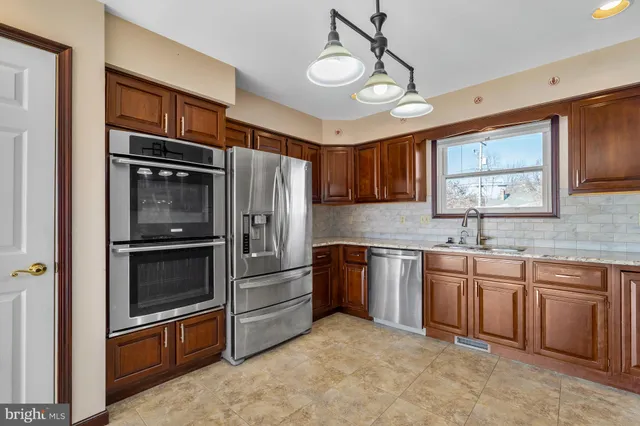 $685,000 | 614 Biddle Street, Chesapeake City, MD 21915