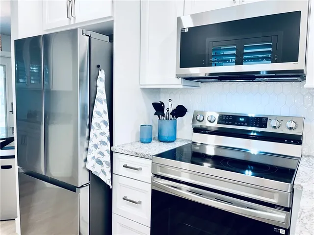 $1,550 | 102 Royal Oak Drive, Unit 105, Vero Beach, FL 32962