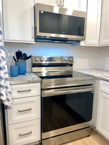 $1,550 | 102 Royal Oak Drive, Unit 105, Vero Beach, FL 32962